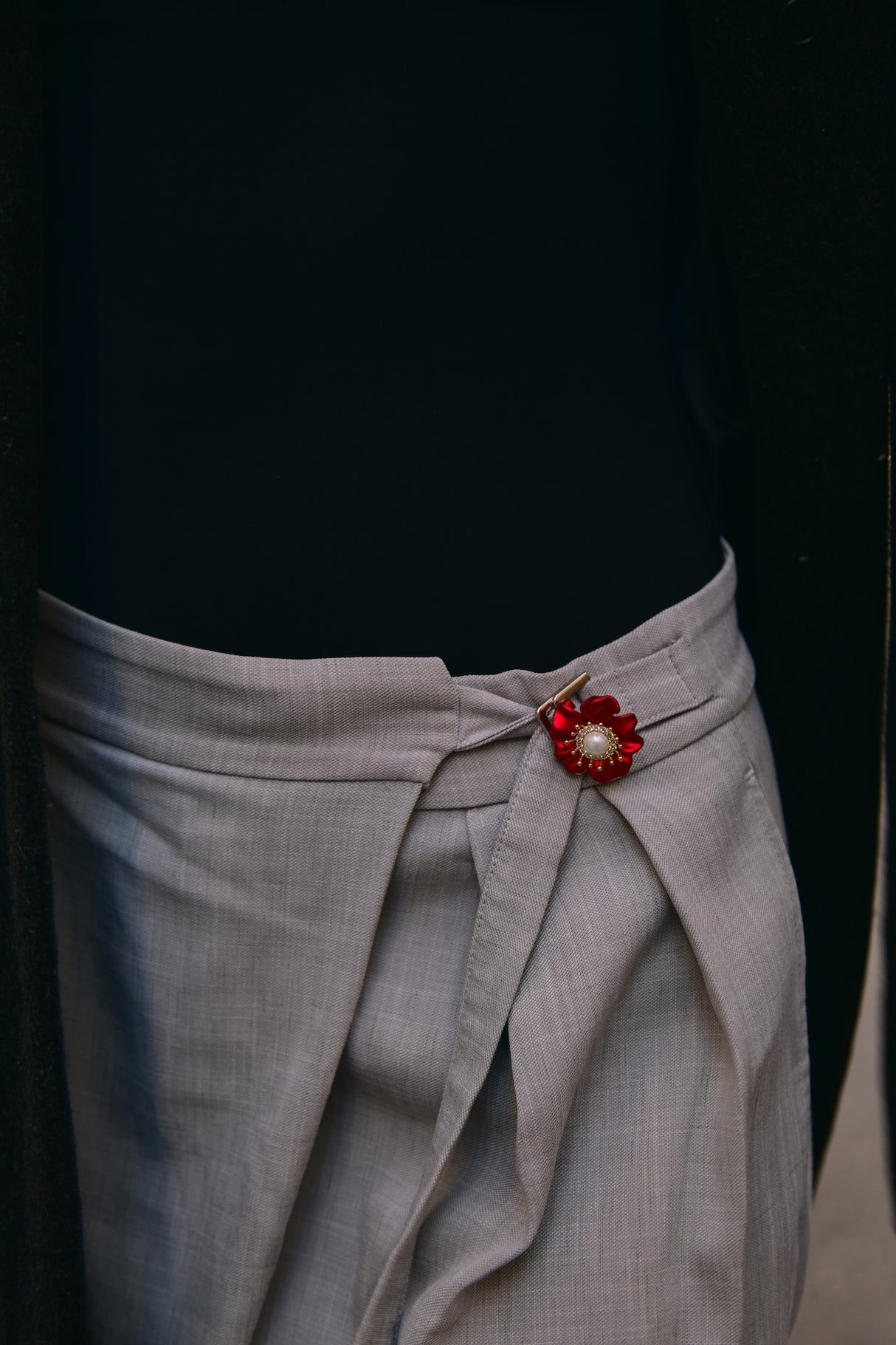 Scarlet Flower Brooch · Red Crystals