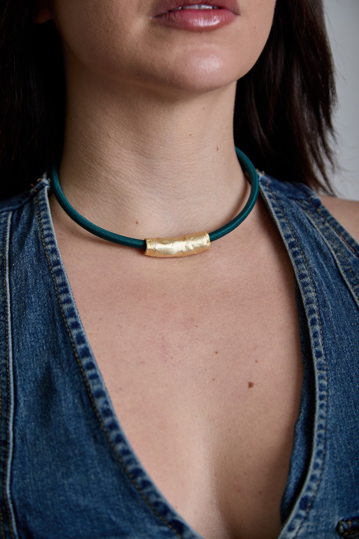 Collar corto cordon con pieza rigida - DONNABATEA