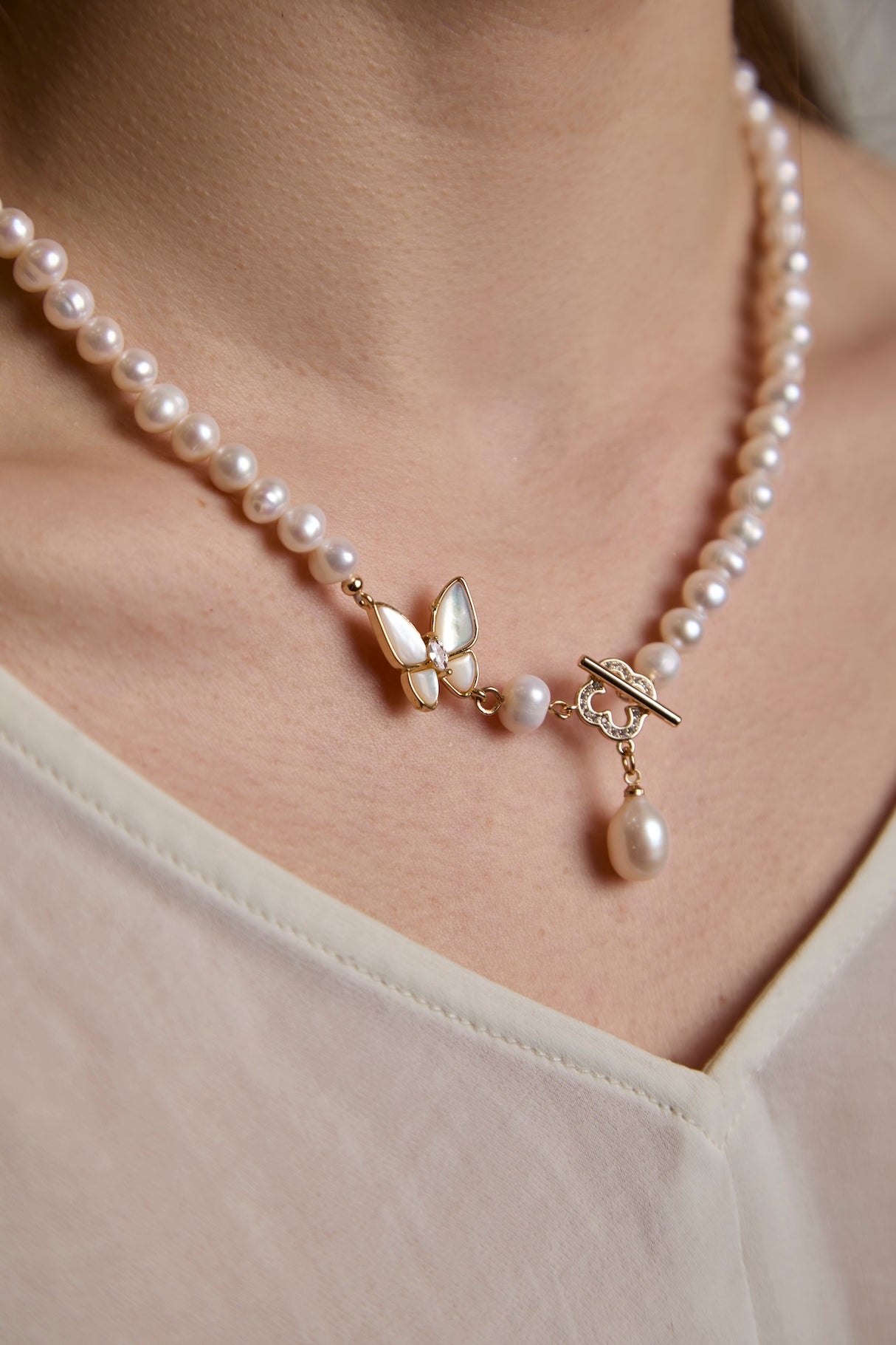 Freshwater Pearl Necklace 6–7 mm · Gold Flash Clasp