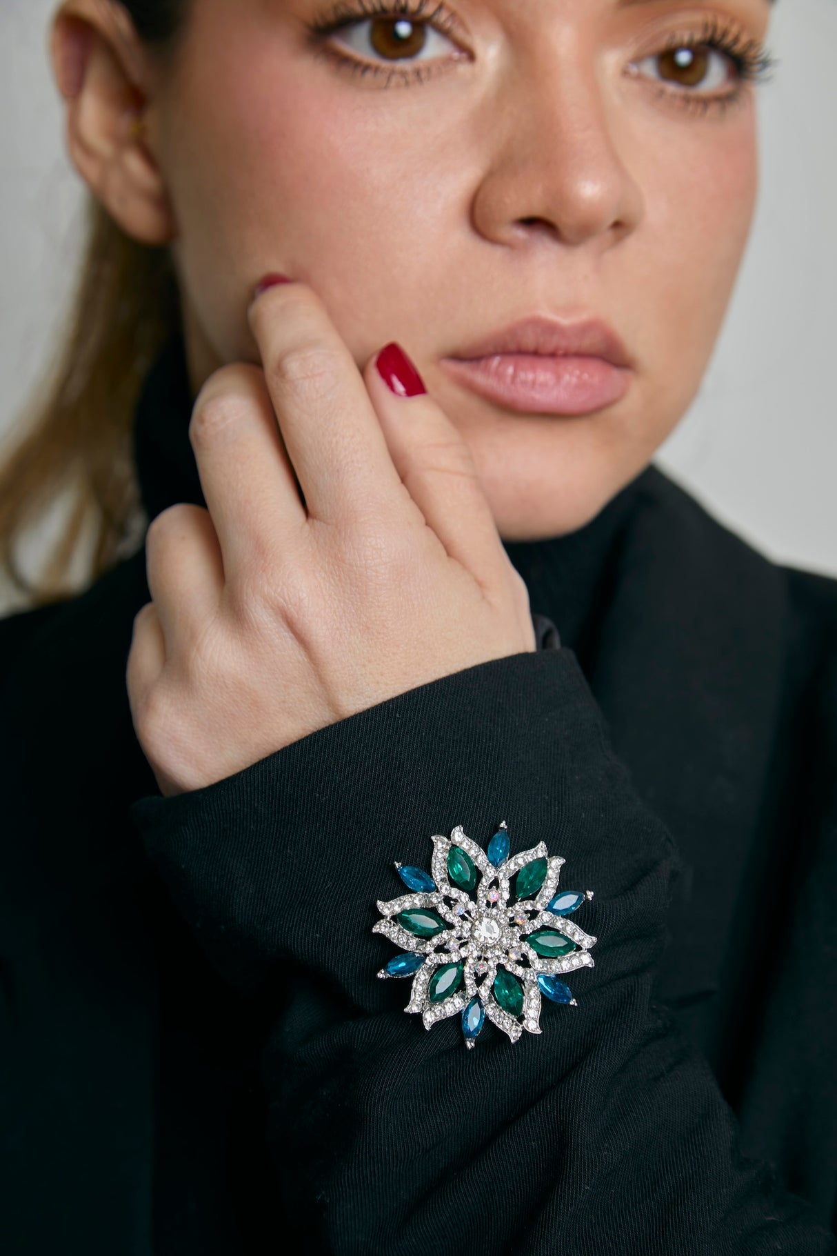 Royal Star Brooch · Silver Crystal