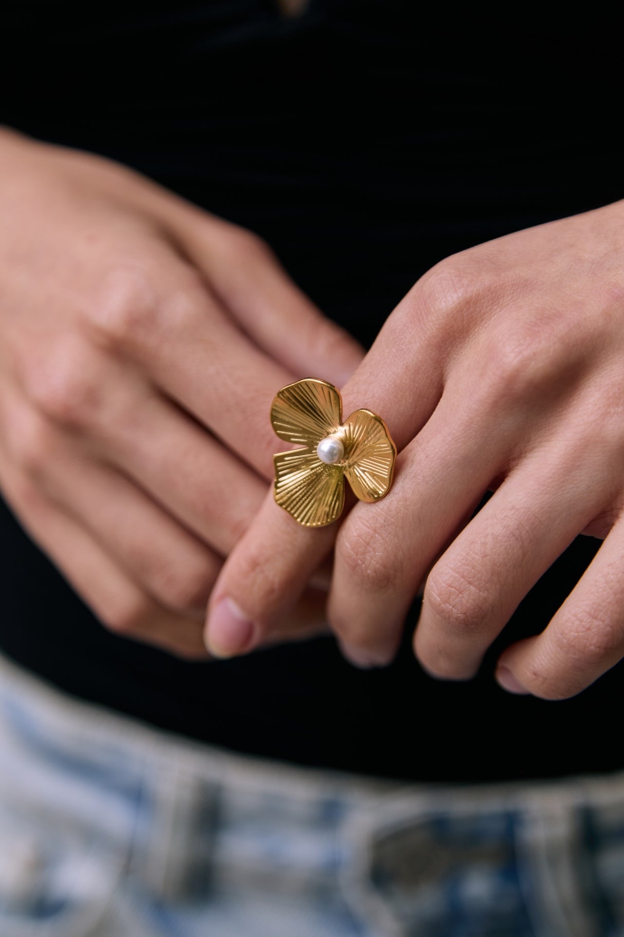 Flower Pearl Ring - AURELLE