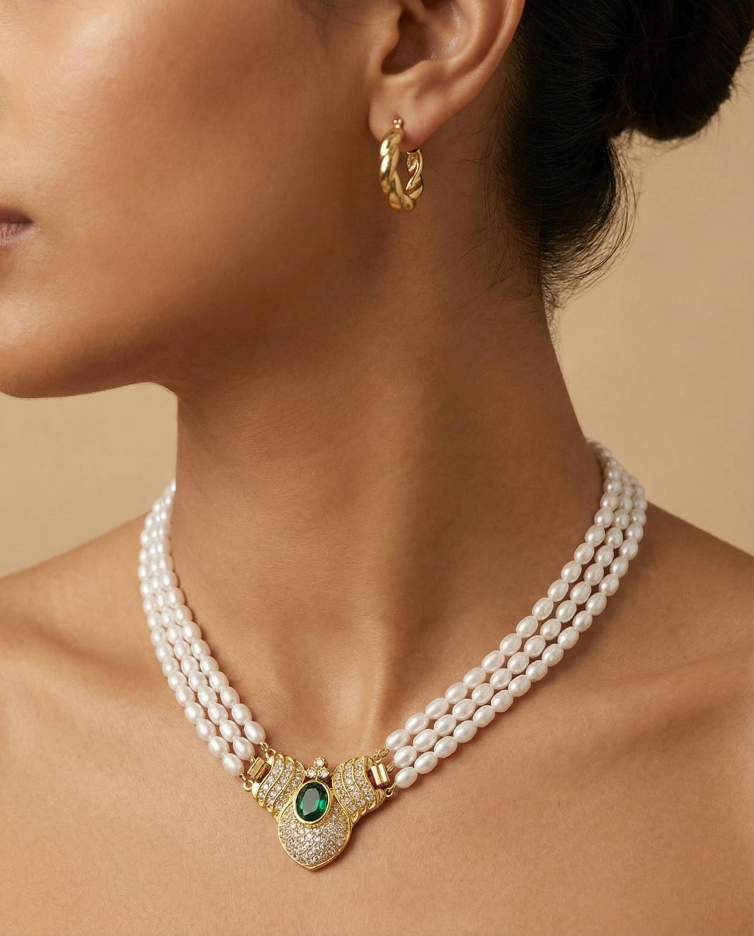 Double Freshwater Pearl Necklace 5–6 mm · Gold Clasp & Green Cubic Zirconia