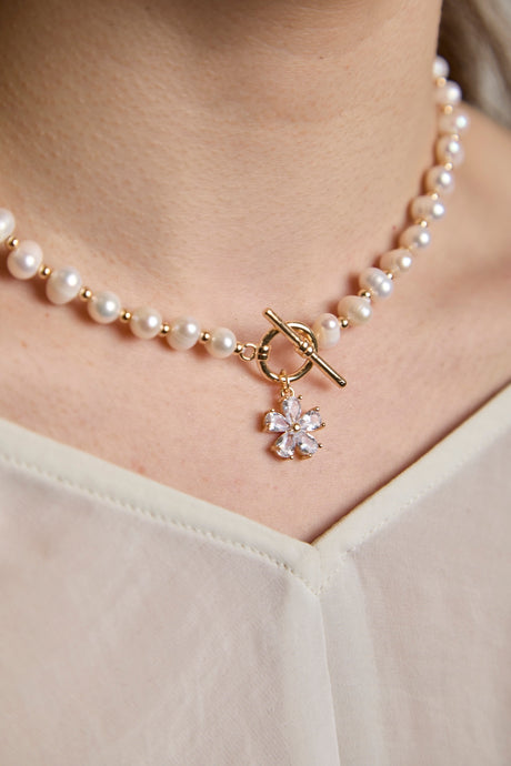 Freshwater Pearl Necklace 6–7 mm · Gold Flash Clasp