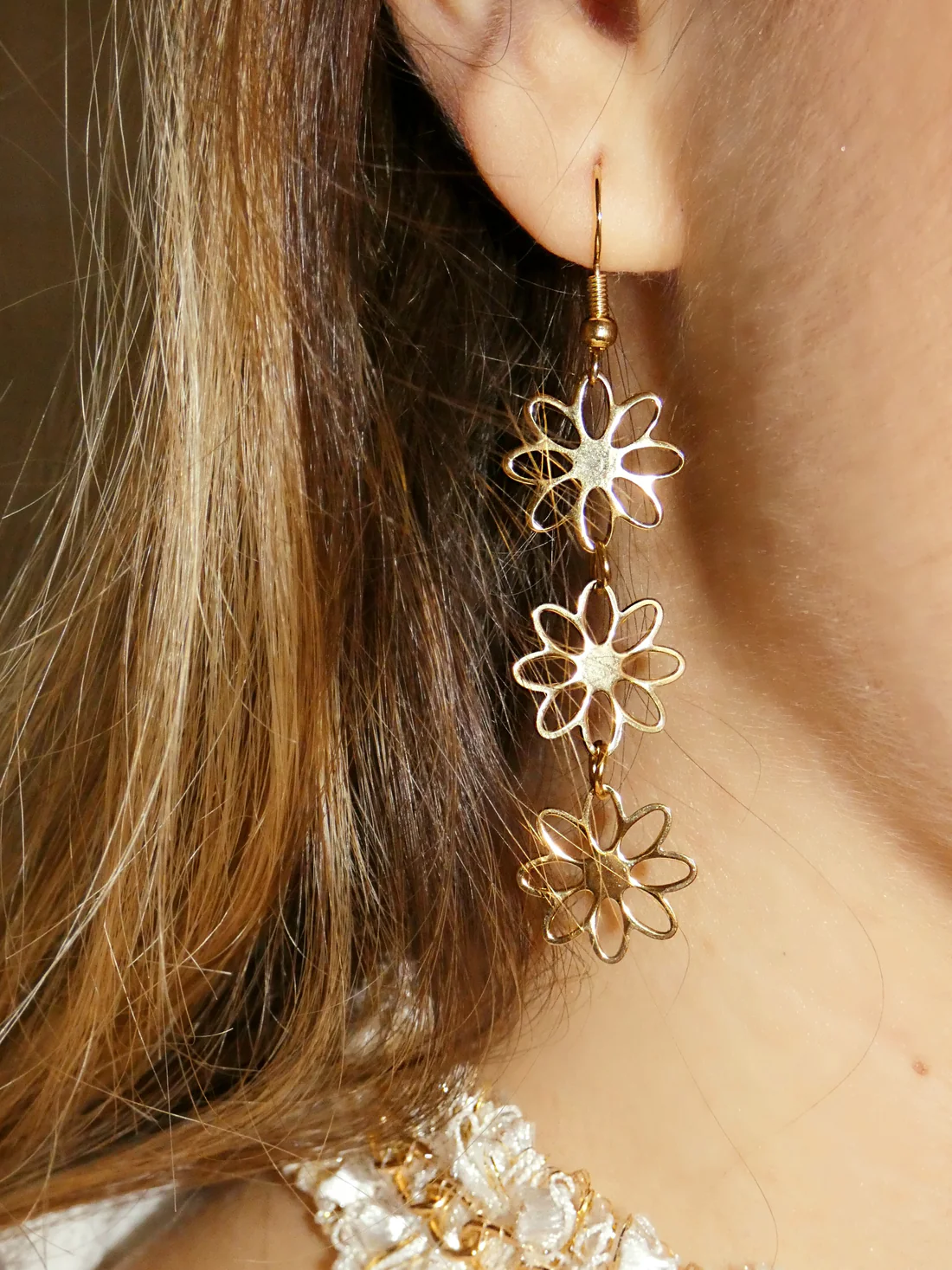 Pendientes Flores Dorado - KALINEI