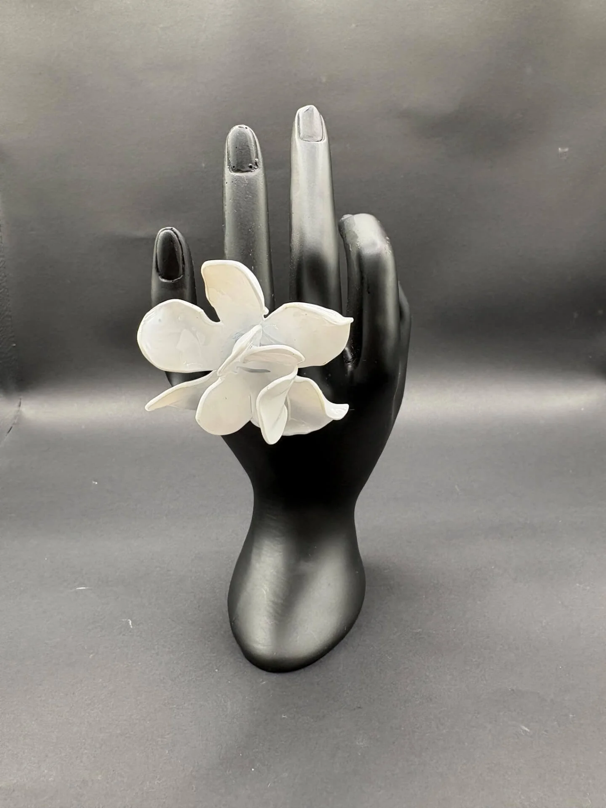 Anillo Magnolia Blanco Opaco - Basoie Concept